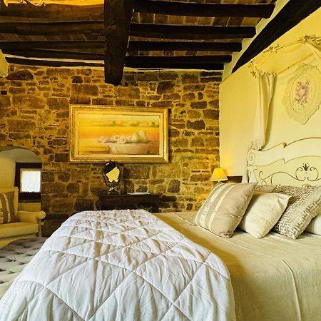 Residenza Teatro Antico Hotel Todi Luaran gambar