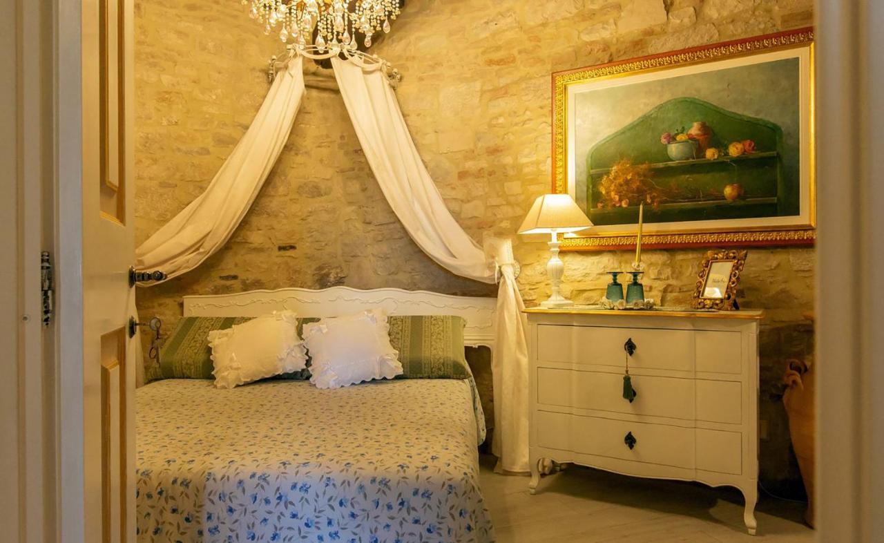 Residenza Teatro Antico Hotel Todi Luaran gambar