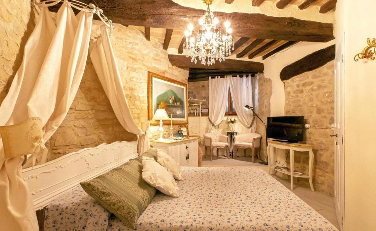 Residenza Teatro Antico Hotel Todi Luaran gambar